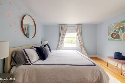 11 Prospect St, Great Barrington, MA 01230 - Photo 34