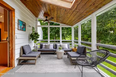 11 Prospect St, Great Barrington, MA 01230 - Photo 18