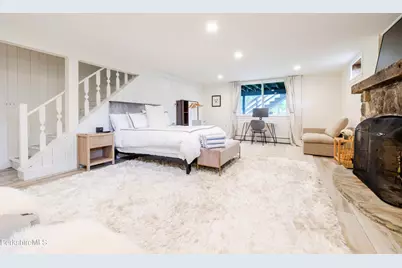 11 Prospect St, Great Barrington, MA 01230 - Photo 36