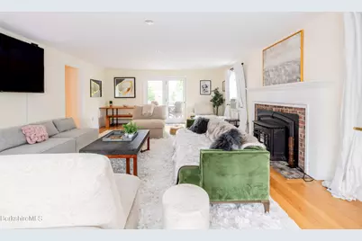 11 Prospect St, Great Barrington, MA 01230 - Photo 16