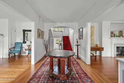 89 Crofut St, Pittsfield, MA 01201 - Photo 6