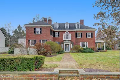 89 Crofut St, Pittsfield, MA 01201 - Photo 1