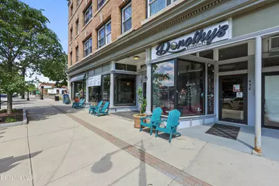 438 North St, Pittsfield, MA 01201 - Photo 1