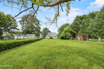 34 Anthony St, Adams, MA 01220 - Photo 26