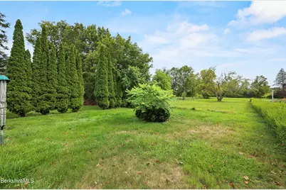 34 Anthony St, Adams, MA 01220 - Photo 24