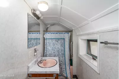 9 Crane Ave, Dalton, MA 01226 - Photo 12