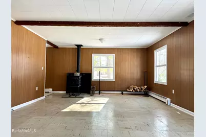 153 E Main St, Sheffield, MA 01222 - Photo 10