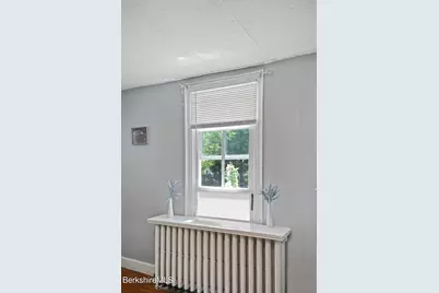 1574-159 Pleasant St, Lee, MA 01238 - Photo 4