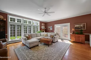 39 Lexington Pkwy, Pittsfield, MA 01201 - Photo 18