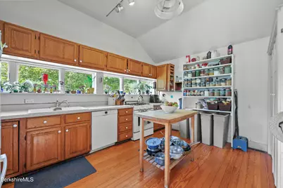 276 Great Barrington Rd, West Stockbridge, MA 01266 - Photo 6