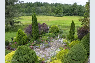 18 Goodrich St, Stockbridge, MA 01262 - Photo 10