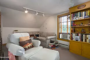 18 Goodrich St, Stockbridge, MA 01262 - Photo 30