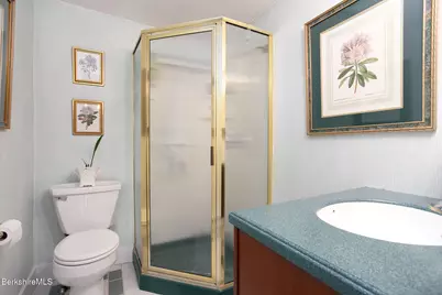 18 Goodrich St, Stockbridge, MA 01262 - Photo 20