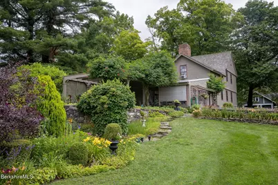 18 Goodrich St, Stockbridge, MA 01262 - Photo 40