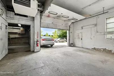 717 East St, Pittsfield, MA 01201 - Photo 16