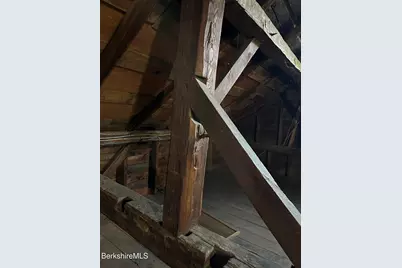 10 Stockbridge Rd, Great Barrington, MA 01230 - Photo 6