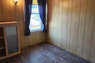 25 Ashley St, Pittsfield, MA 01201 - Photo 14