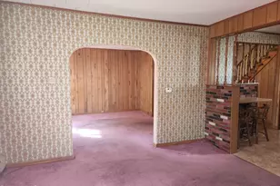 25 Ashley St, Pittsfield, MA 01201 - Photo 8