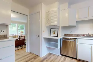 136 Sand Springs Rd, Williamstown, MA 01267 - Photo 4