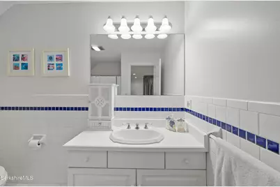 905 West Rd, Sheffield, MA 01230 - Photo 38