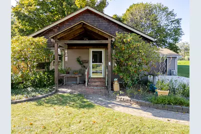 6 Locust St, Great Barrington, MA 01230 - Photo 32