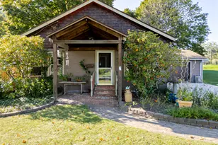 6 Locust St, Great Barrington, MA 01230 - Photo 32