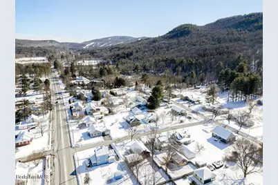 6 Locust St, Great Barrington, MA 01230 - Photo 28