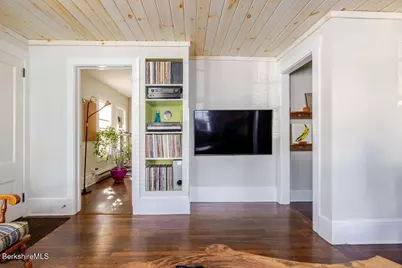 6 Locust St, Great Barrington, MA 01230 - Photo 16