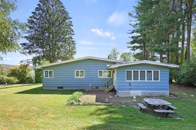 1070 Holmes Rd, Pittsfield, MA 01201 - Photo 28