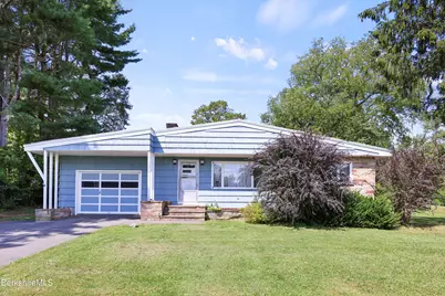 1070 Holmes Rd, Pittsfield, MA 01201 - Photo 1