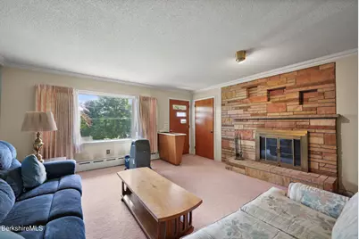 1070 Holmes Rd, Pittsfield, MA 01201 - Photo 6