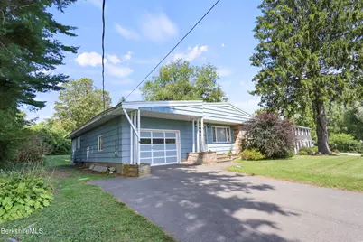 1070 Holmes Rd, Pittsfield, MA 01201 - Photo 2