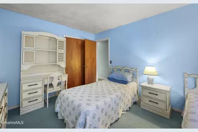 1070 Holmes Rd, Pittsfield, MA 01201 - Photo 24