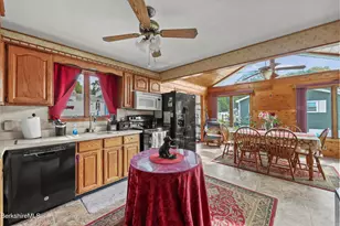 156 Draper Ave, Pittsfield, MA 01201 - Photo 8