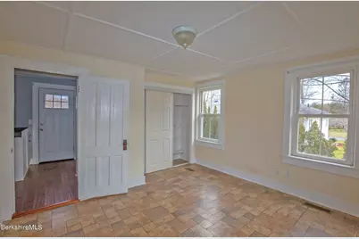 137 Housatonic St, Lenox, MA 01240 - Photo 10