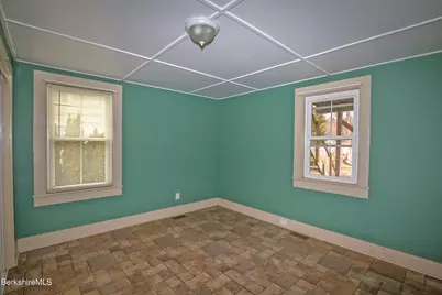 137 Housatonic St, Lenox, MA 01240 - Photo 12