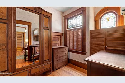 211 Cottage St, Great Barrington, MA 01236 - Photo 18