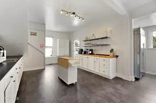 247 South St, Pittsfield, MA 01201 - Photo 10