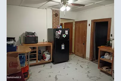 24 Franklin St, North Adams, MA 01247 - Photo 20