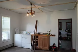 24 Franklin St, North Adams, MA 01247 - Photo 24
