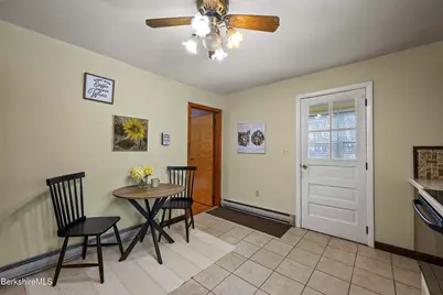 46 Lucille St, Pittsfield, MA 01201 - Photo 18