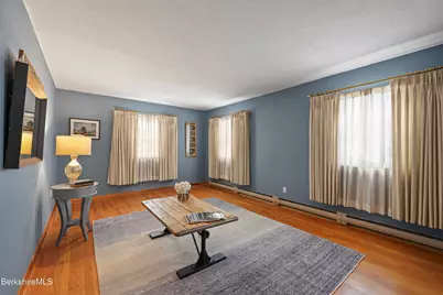 46 Lucille St, Pittsfield, MA 01201 - Photo 2