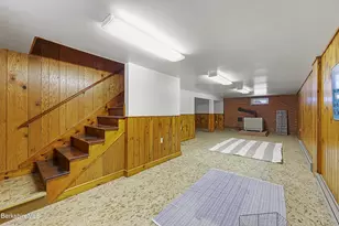 46 Lucille St, Pittsfield, MA 01201 - Photo 34