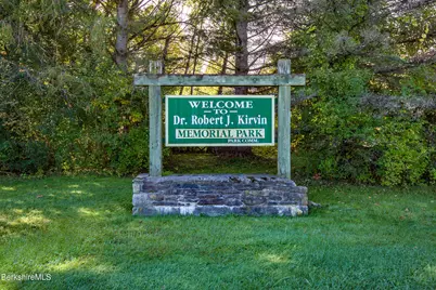 932 Williams St, Pittsfield, MA 01201 - Photo 36