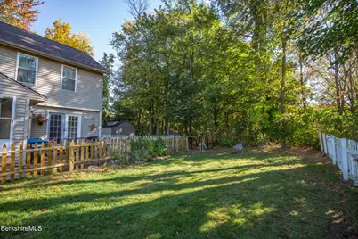 932 Williams St, Pittsfield, MA 01201 - Photo 32