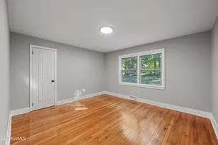 106 Sampson Pkwy, Pittsfield, MA 01201 - Photo 18