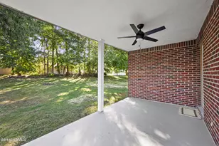 106 Sampson Pkwy, Pittsfield, MA 01201 - Photo 28