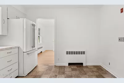 17 Kittredge Rd, Pittsfield, MA 01201 - Photo 6