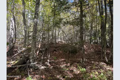 1 Wade Inn Rd, Becket, MA 01223 - Photo 4