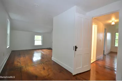 190 Willow St, Lee, MA 01238 - Photo 20